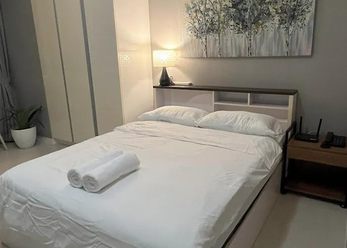 Modern 3 Min Walk To Ayala In Business Park Near It Park Apartment